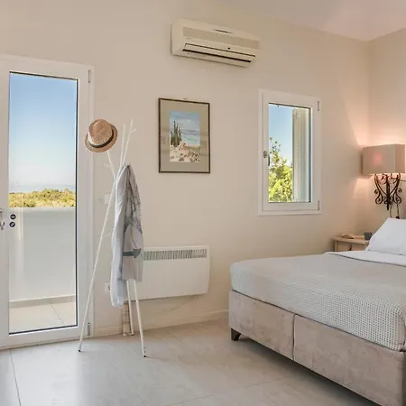 Ai Helis Beach House By Vintage Travel Villa