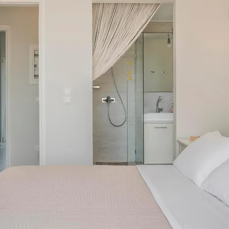Ai Helis Beach House By Vintage Travel Вилла *